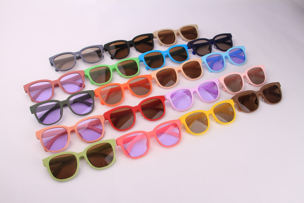 消費(fèi)品應(yīng)用 | 3D打印眼鏡的現(xiàn)在與未來